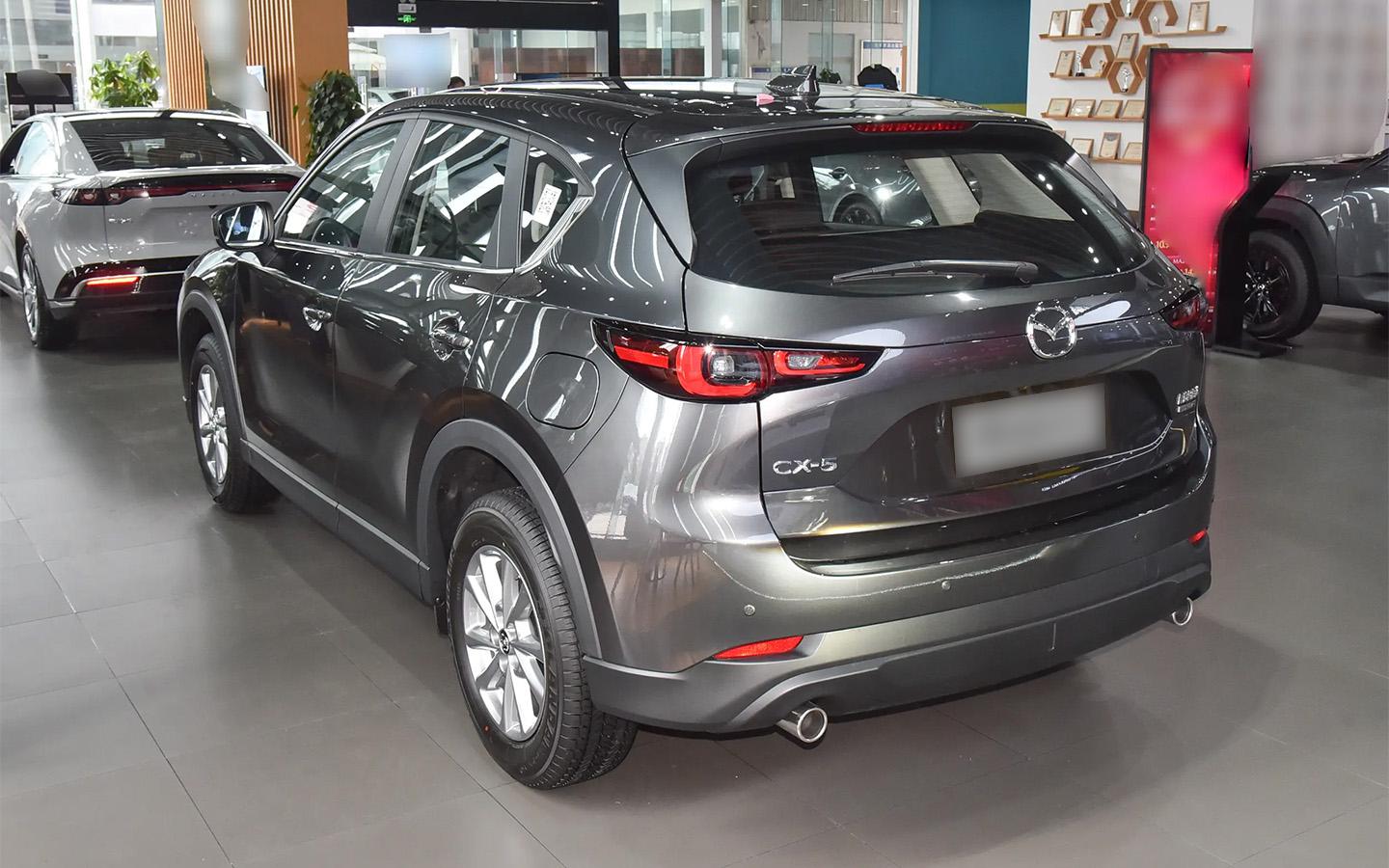 Mazda вылетела из топ-10 по продажам в России. Статистика