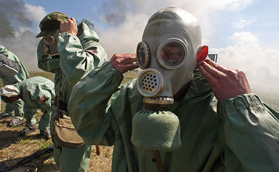 Отработка военнослужащими&nbsp;действий в условиях химической атаки



