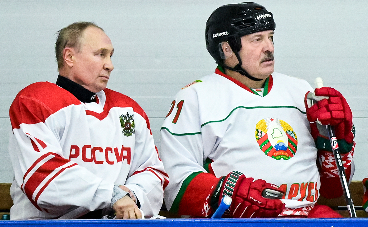 Владимир Путин (слева) и Александр Лукашенко