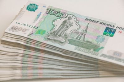 Ямальский полицейский похитил деньги проституток
