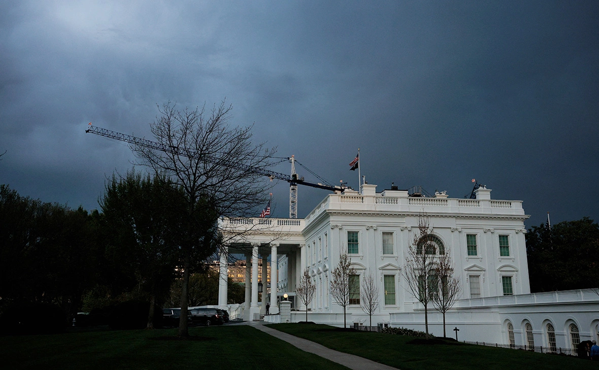 Evan Vucci / Reuters