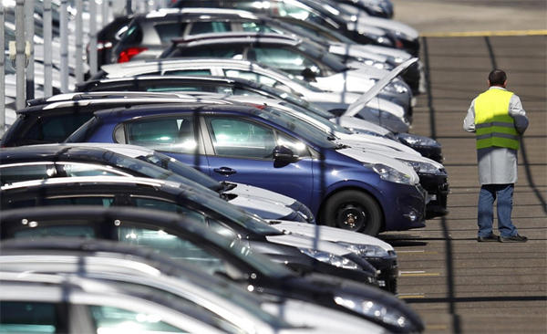 Средняя цена автомобиля в России выросла на 1000 долларов за год