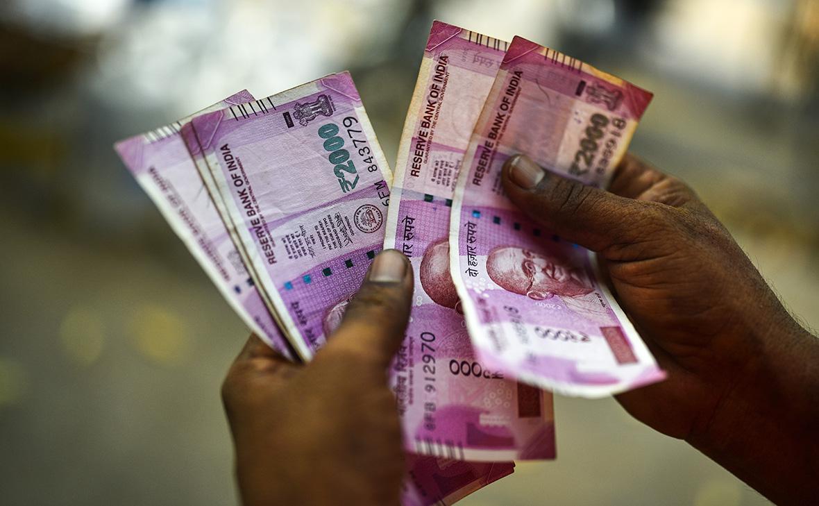 В «Сбере» заявили о способности банков справиться с зависшими рупиями0