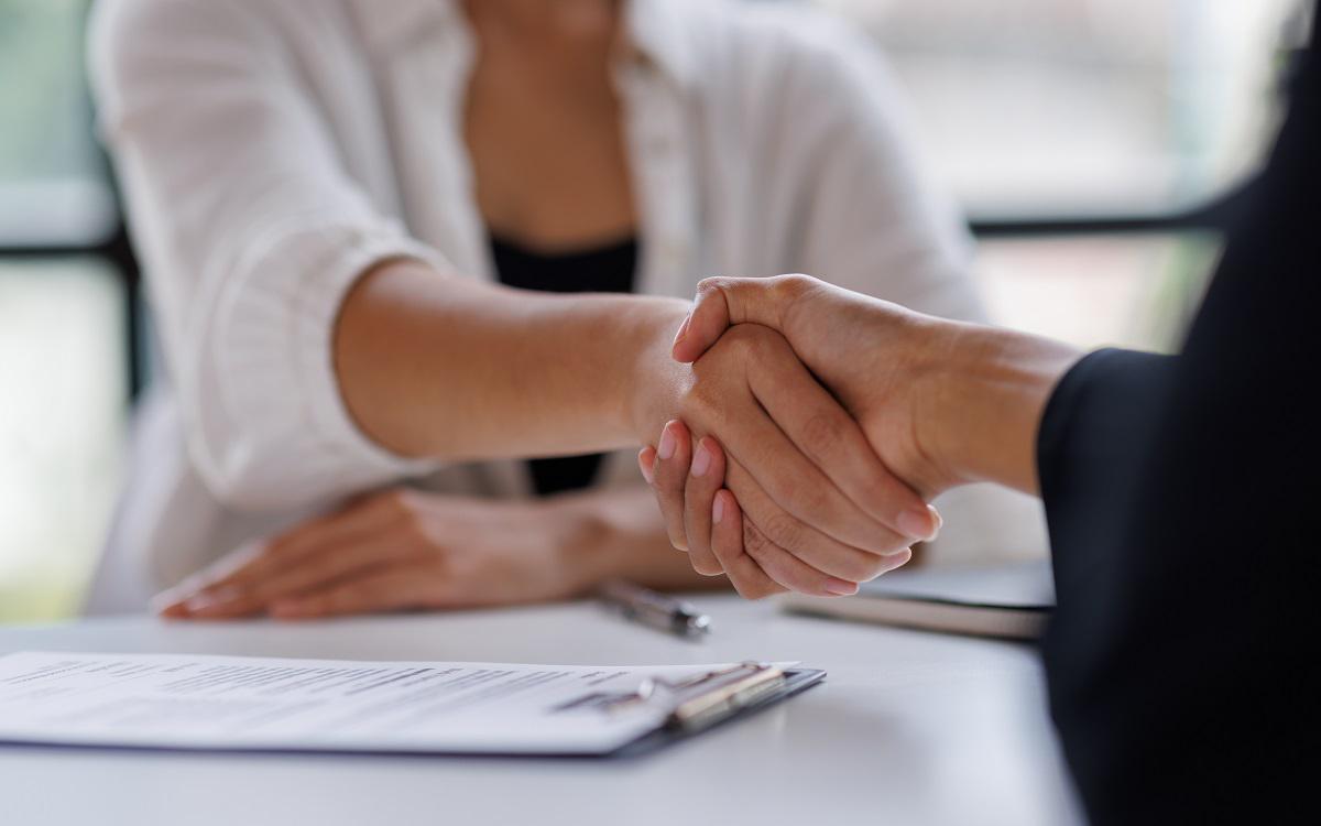 Кредитор может быть как финансовым (например, банк, который выдал кредит), так и нефинансовым (например, поставщик, который предоставил товары или услуги с отсрочкой платежа)