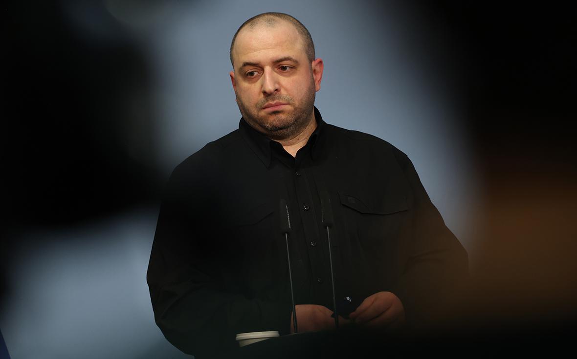 Умеров вернулся на Украину на фоне коррупционного скандала