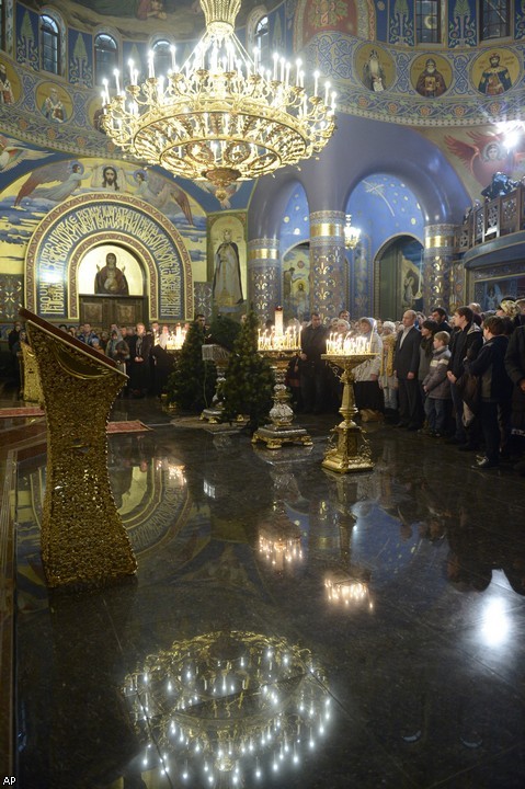 Православный мир празднует Рождество Христово