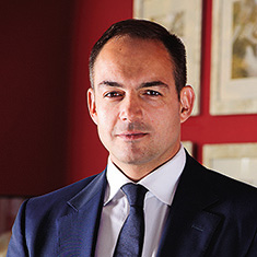 Милутин Джурич,
коммерческий директор Carrera y Carrera