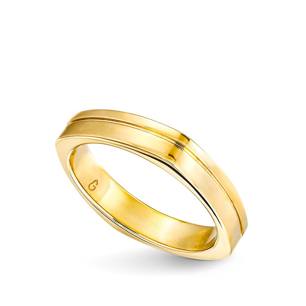 Кольцо обручальное из желтого золота, Grusha Diamonds, 140 000 руб.