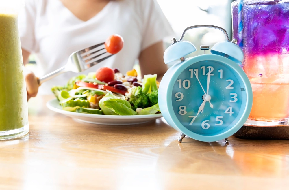 «Вредные» привычки после еды, что нельзя делать после еды: мнение нутрициолога
