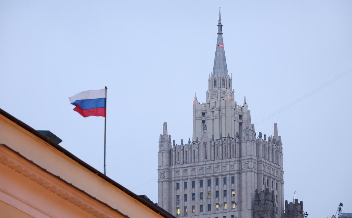 NYT узнала об «угрозах» Зеленского на саммите НАТО в Вильнюсе"/>













