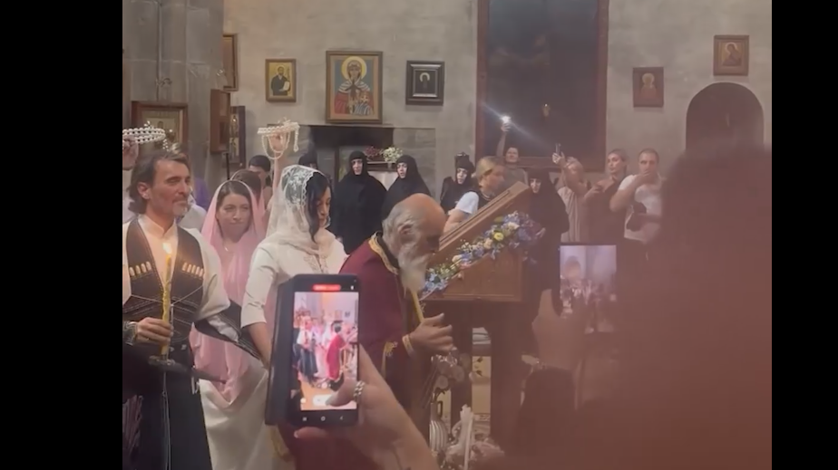 Сын Софи Лорен обвенчался в Грузии с тренером по зумбе