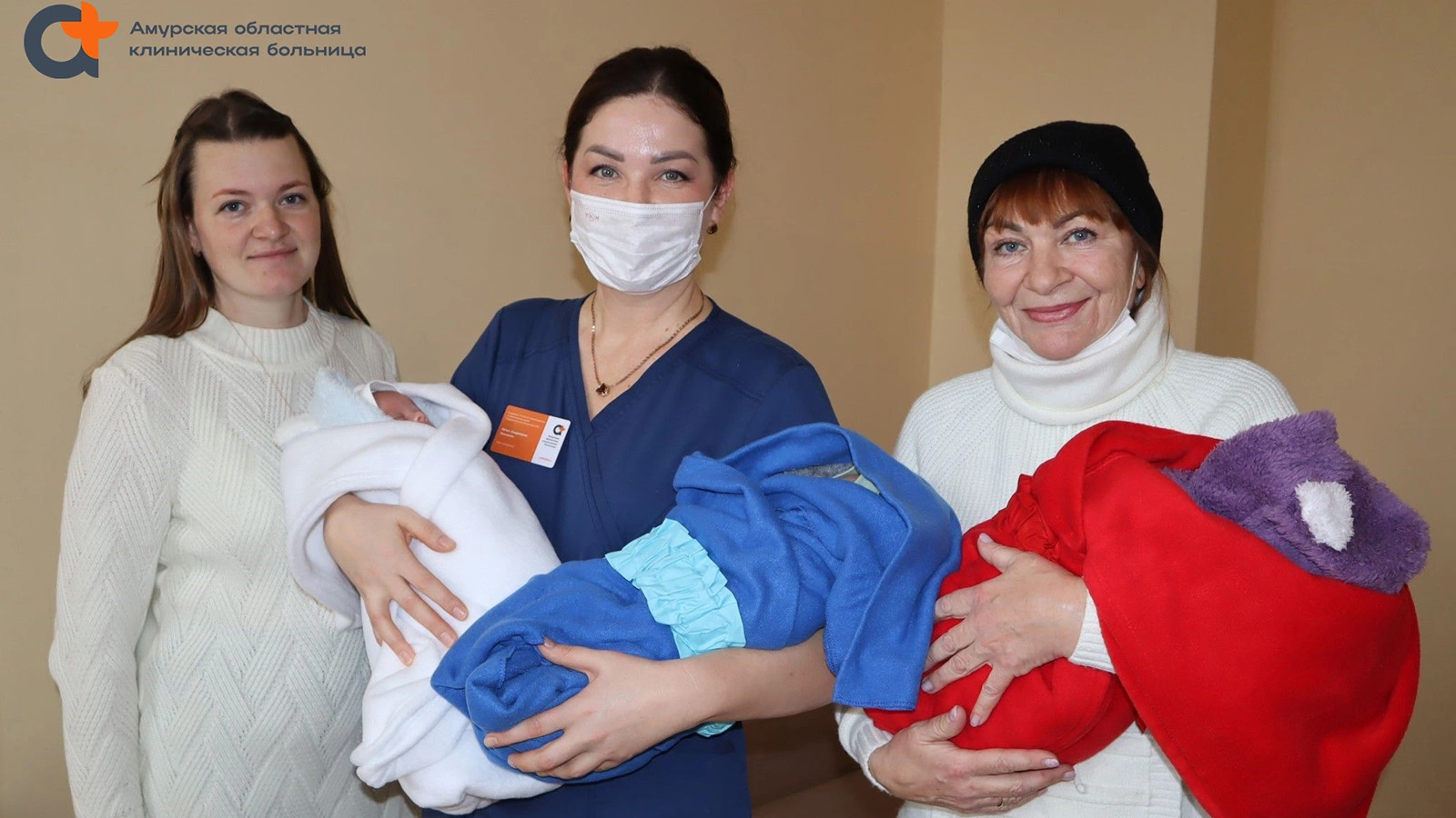 В Благовещенске родилась «феноменальная тройня»