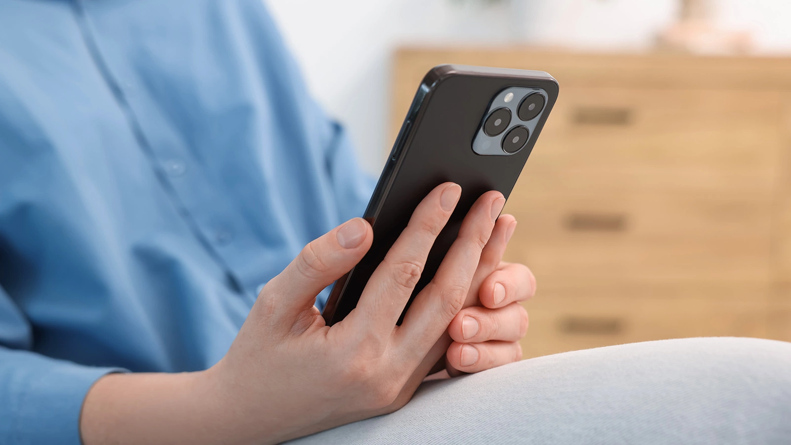 Юрист объяснил, как вести разговор с банком в случае блокировки операций