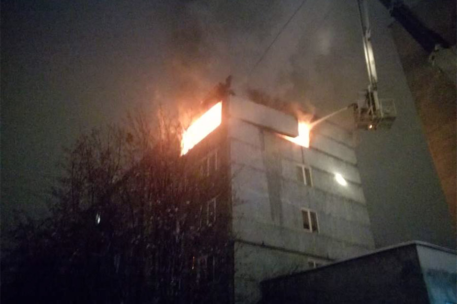 Один человек пострадал при взрыве газа в пятиэтажке в Мурманске