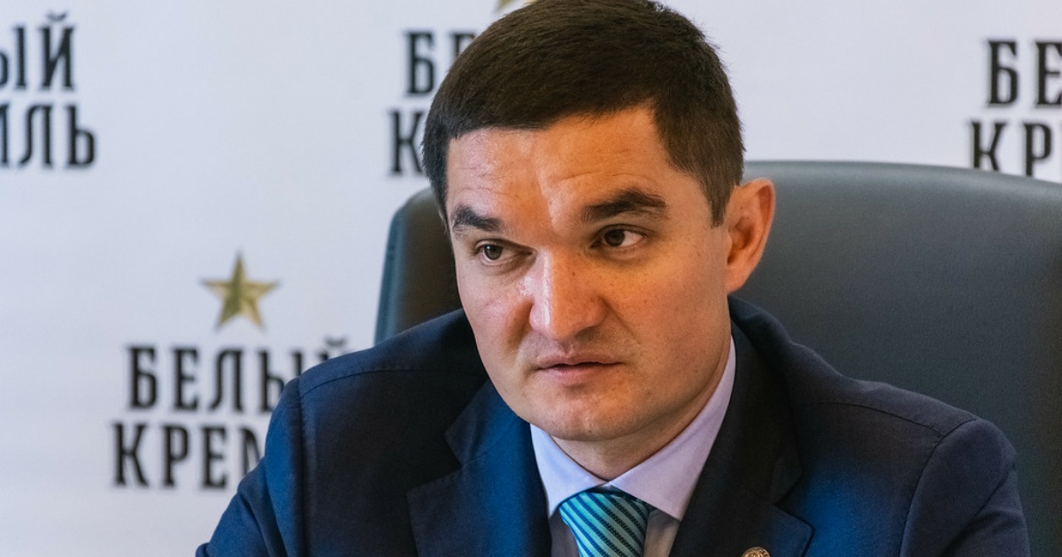 Селинамен онлайн порно