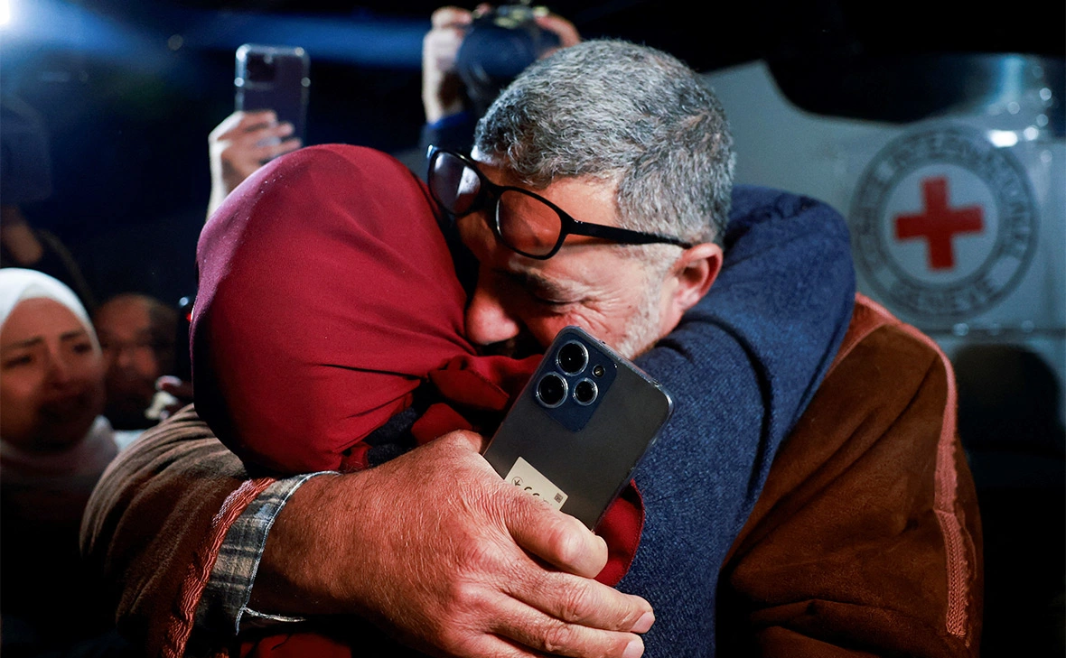 Ammar Awad / Reuters