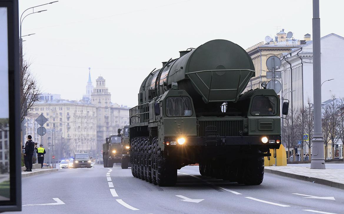 Responsible Statecraft оценил, кому выгодна гонка вооружений после ДСНВ