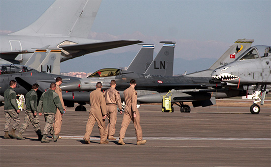 Персонал и&nbsp;техника на&nbsp;авиабазе США в&nbsp;Турции




