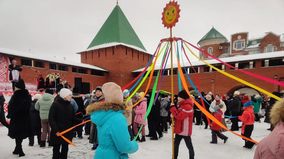 Бутики «Седьмого неба»: парные образы для работы и отдыха в новом сезоне