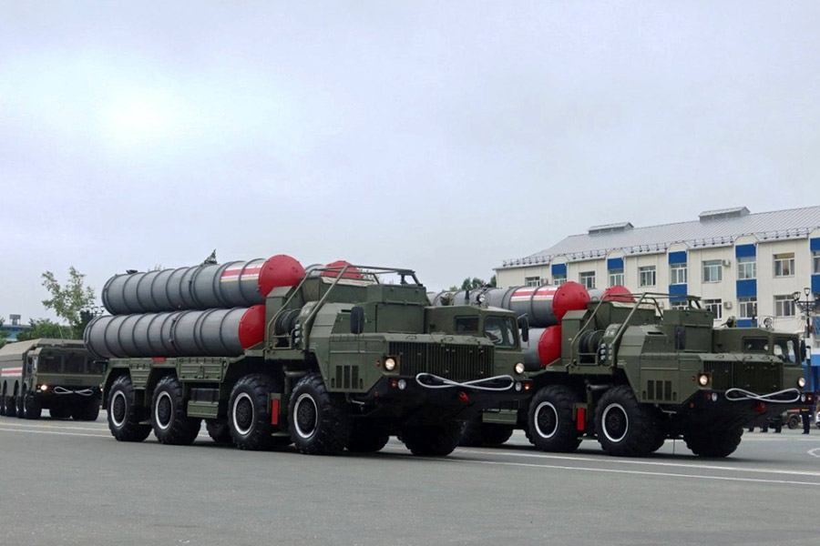 Торжественное шествие, посвящённое 80-летию Победы над милитаристской Японией и окончанию Второй мировой войны на Сахалине