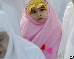 В Саудовской Аравии разводят с мужем 8-летнюю девочку