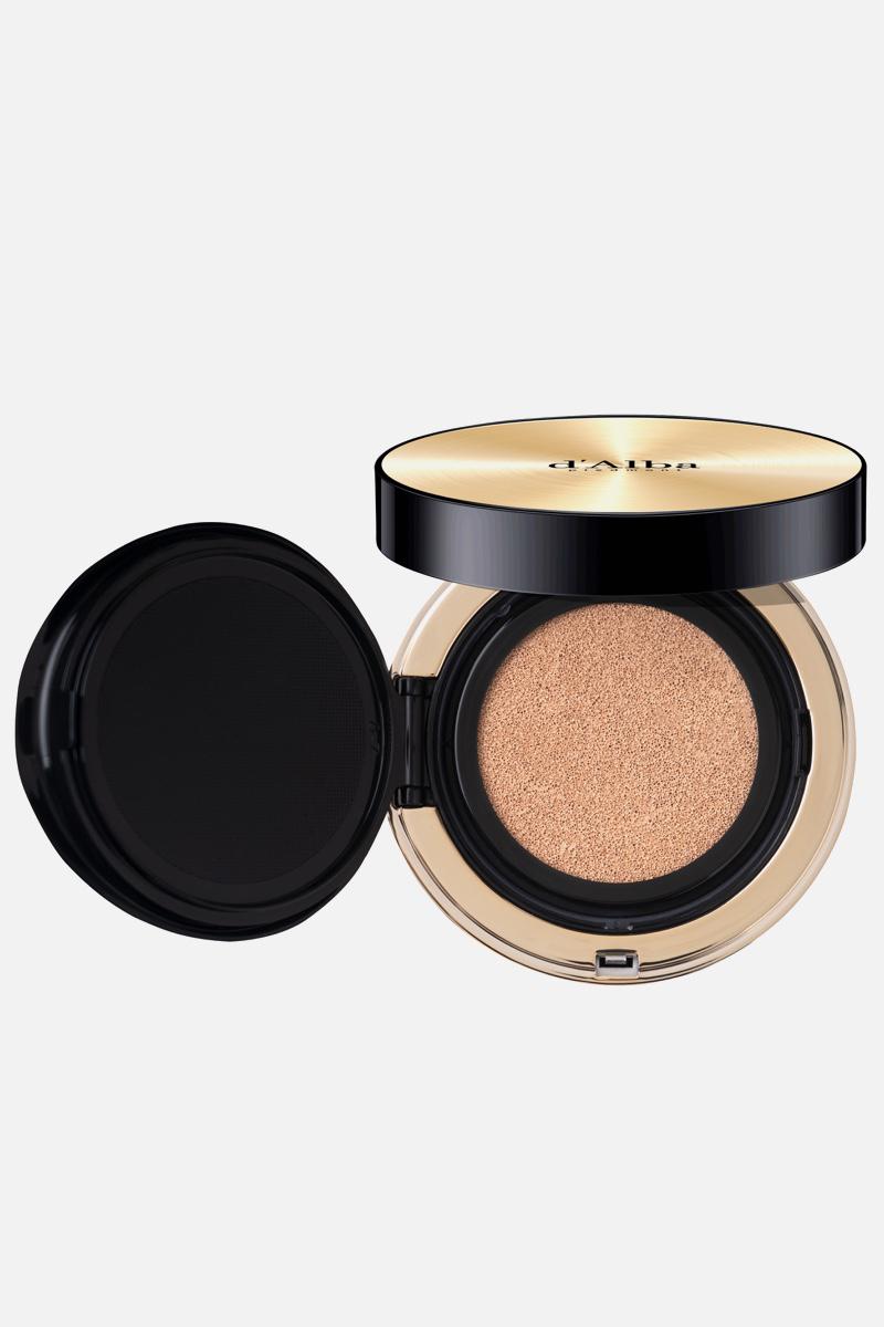 Тональный кушон с эффектом сияния Glow Fit Serum Cover Cushion, d'Alba, 2980 руб.(Ozon)