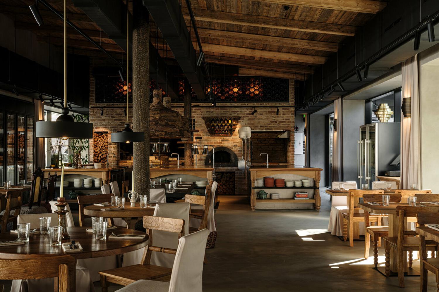 Интерьер ресторана Saray