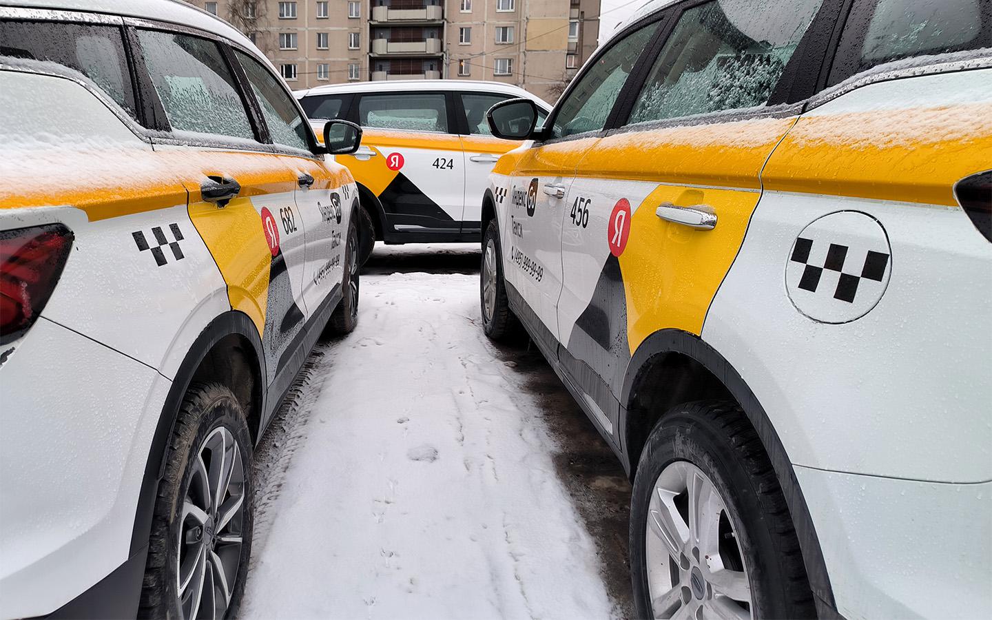 В Госдуме предложили решение проблемы со страховкой в такси. Подробности