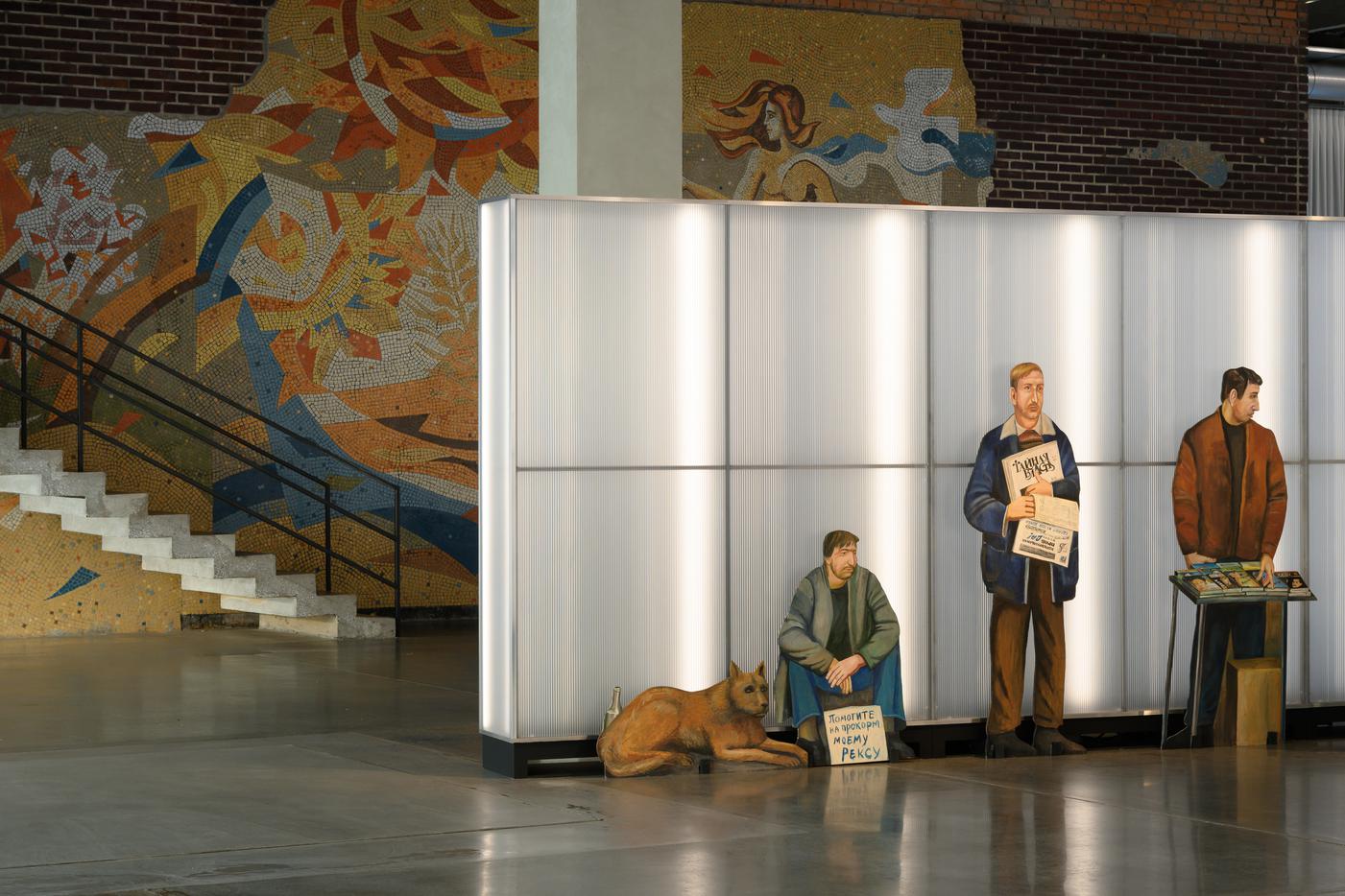 Книги художниц и люди из переходов: как смотреть новые проекты «Гаража»