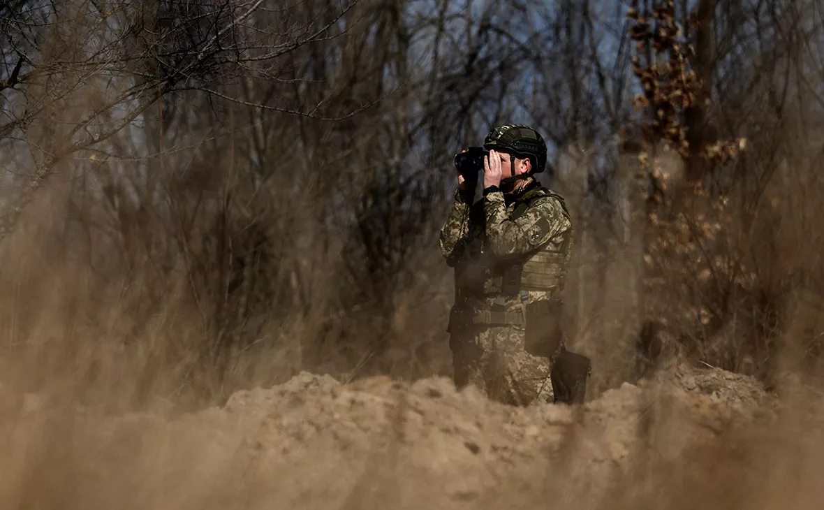 Zohra Bensemra / Reuters