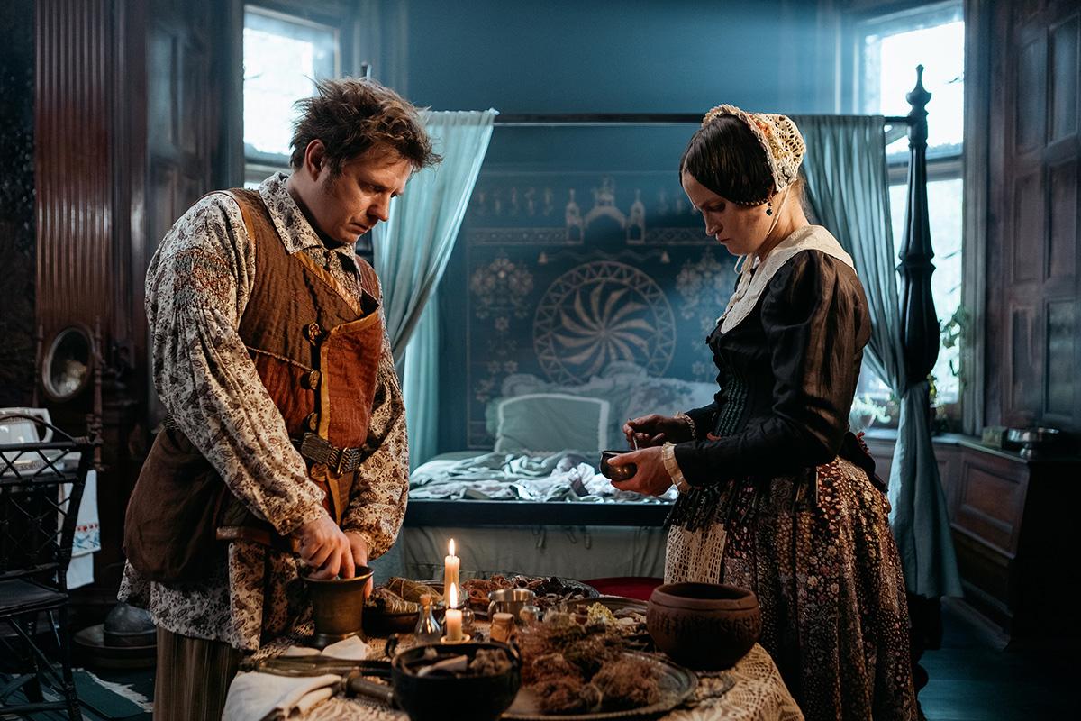 На съемках сериала «Очарованные»