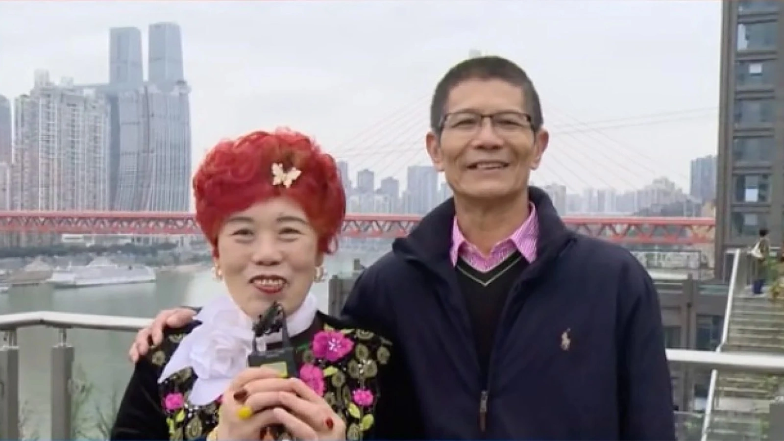 <p>67-летняя вдова из Китая нашла любовь благодаря телевизионной передаче. Ее избраннику 74 года</p>