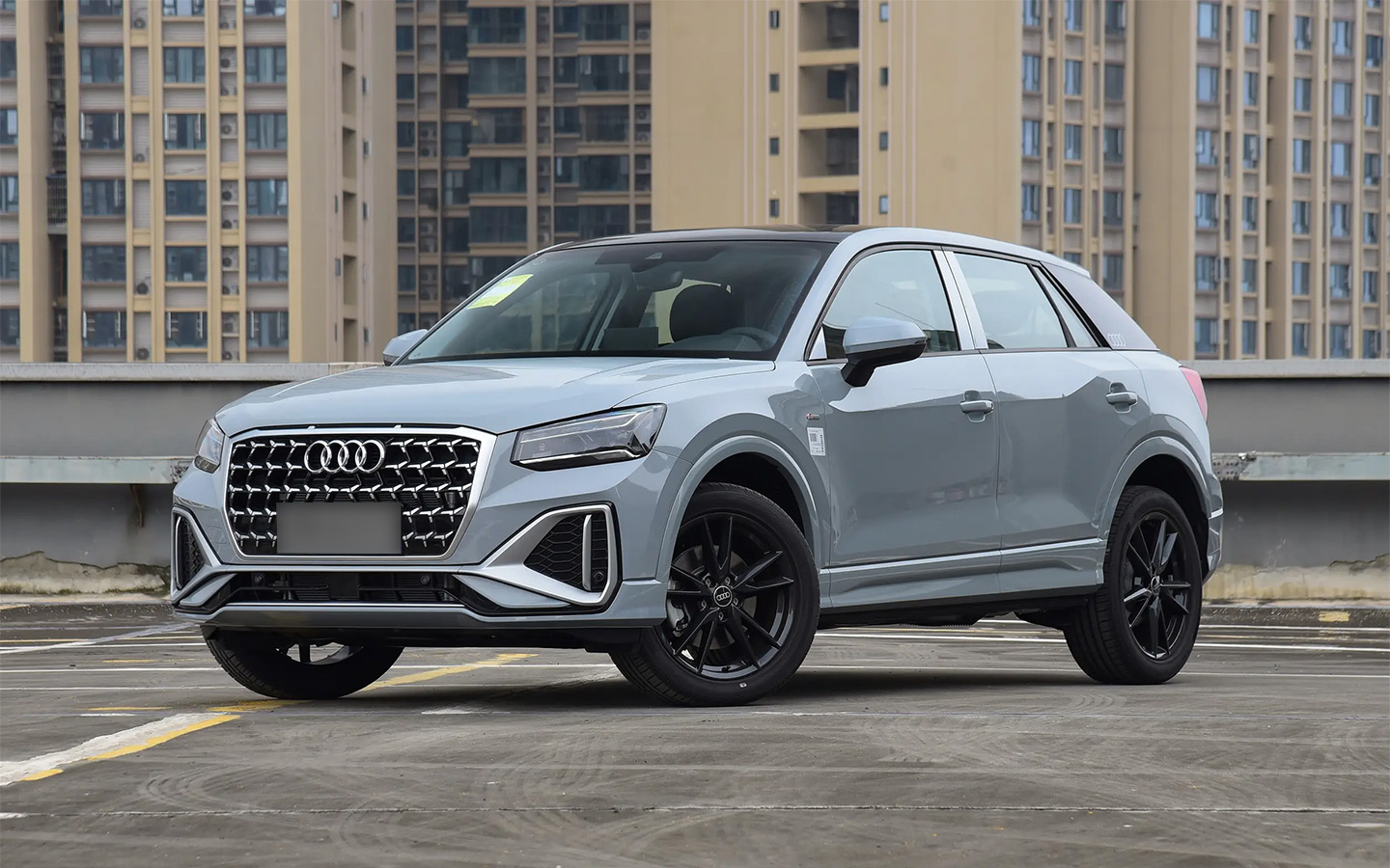 Audi Q2L