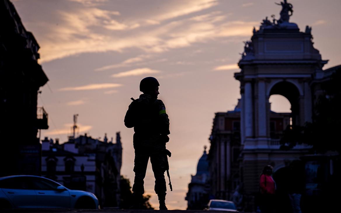 МИД обвинил НАТО в поощрении вербовки иностранцев для армии Украины