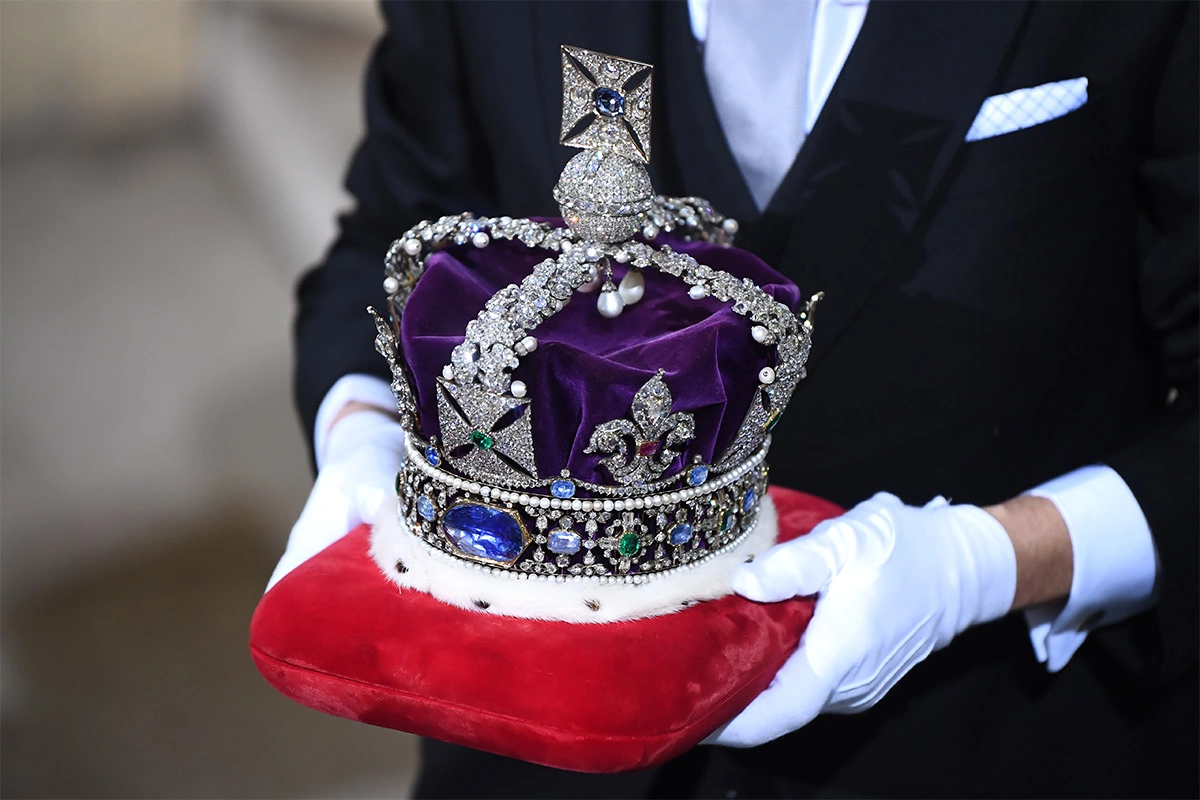 В шестом сезоне «Короны» покажут свадьбу принца Чарльза и Камиллы Паркер-Боулз