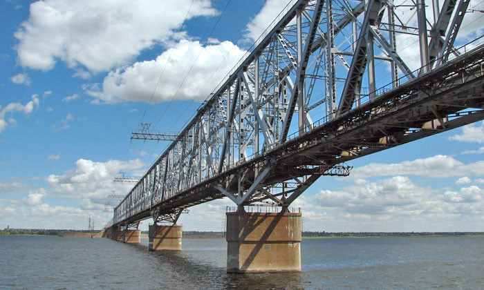 В Хабаровске украли и сдали на металлолом автомобильный мост