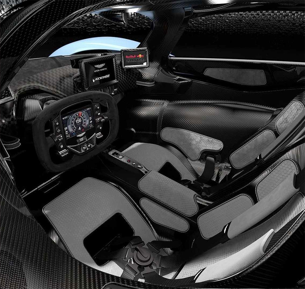 Aston Martin опубликовал новые фотографии 1000сильного гиперкара