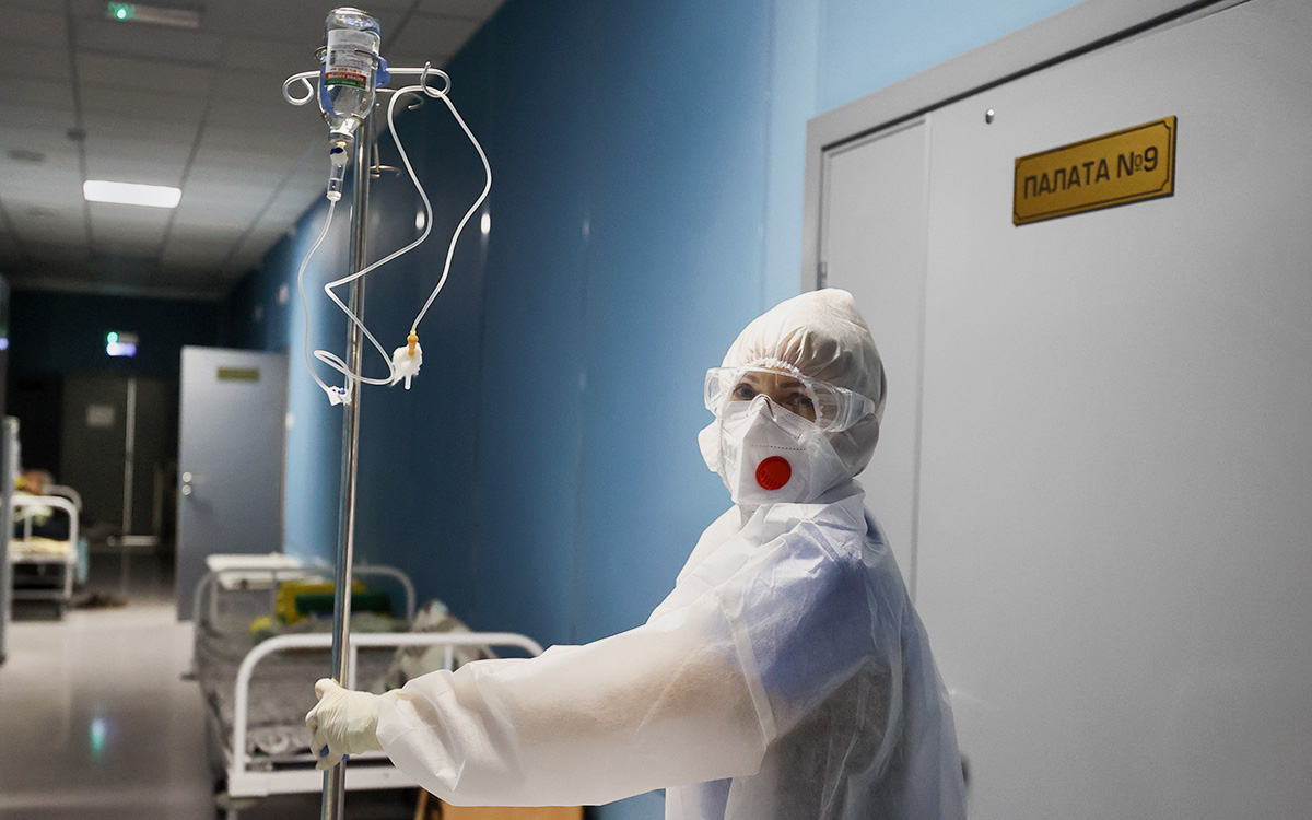 Омикрон-штамм коронавируса выявили в последнем регионе России