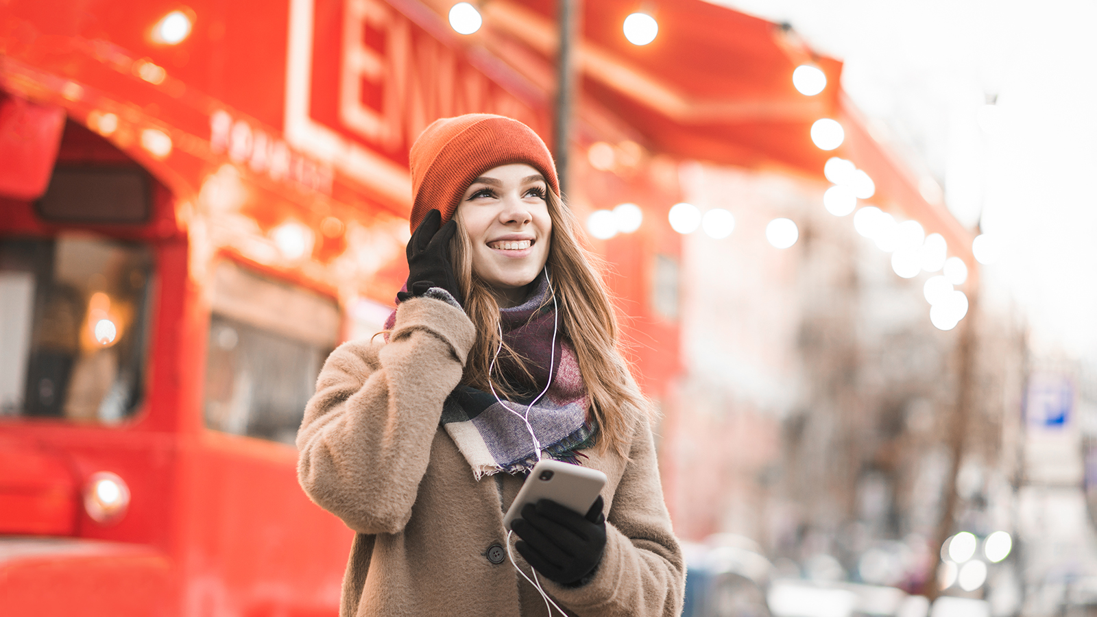 Как слушать музыку без интернета на телефоне