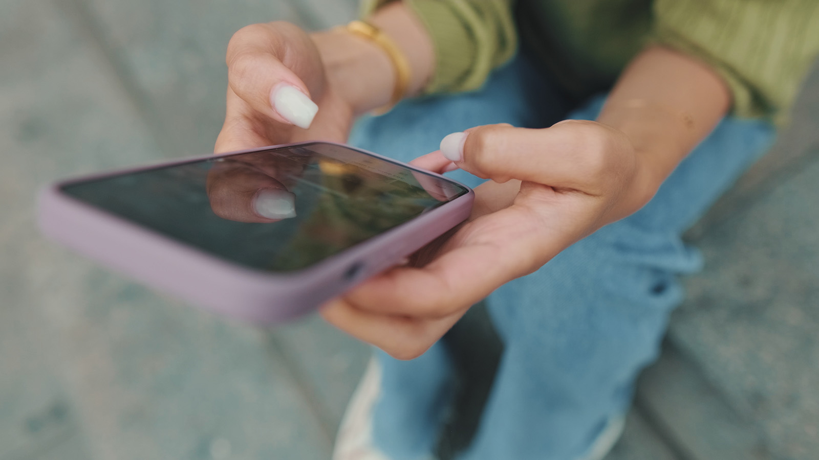 Как мошенники обманывают россиян дипфейками с их родственниками