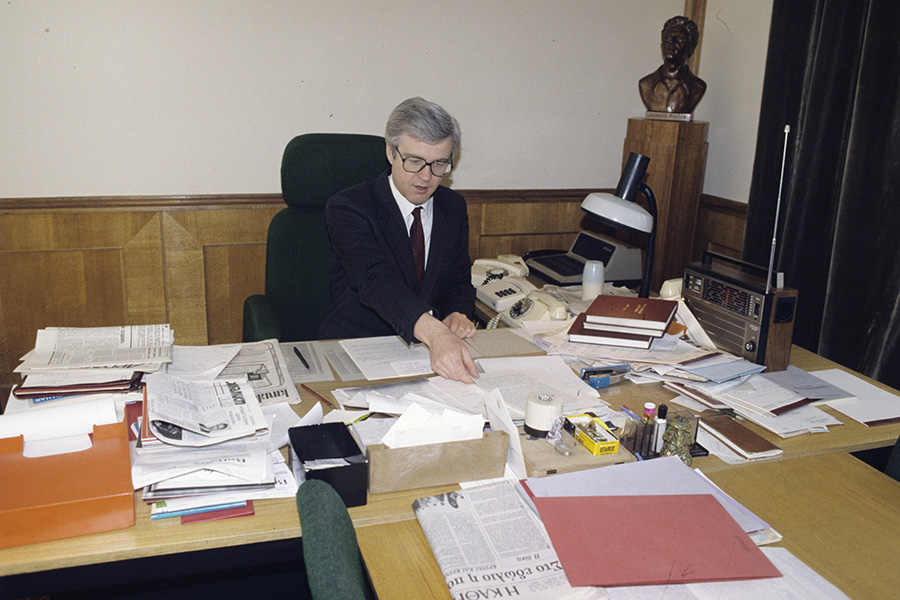 В 1974 году Чуркин начал работу в&nbsp;МИДе в&nbsp;качестве&nbsp;референта. В 1979 году он был направлен в&nbsp;США в&nbsp;должности третьего секретаря МИД СССР и&nbsp;следующие семь лет прожил в&nbsp;Штатах.
В начале 1990-х руководил управлением информации МИДа.
