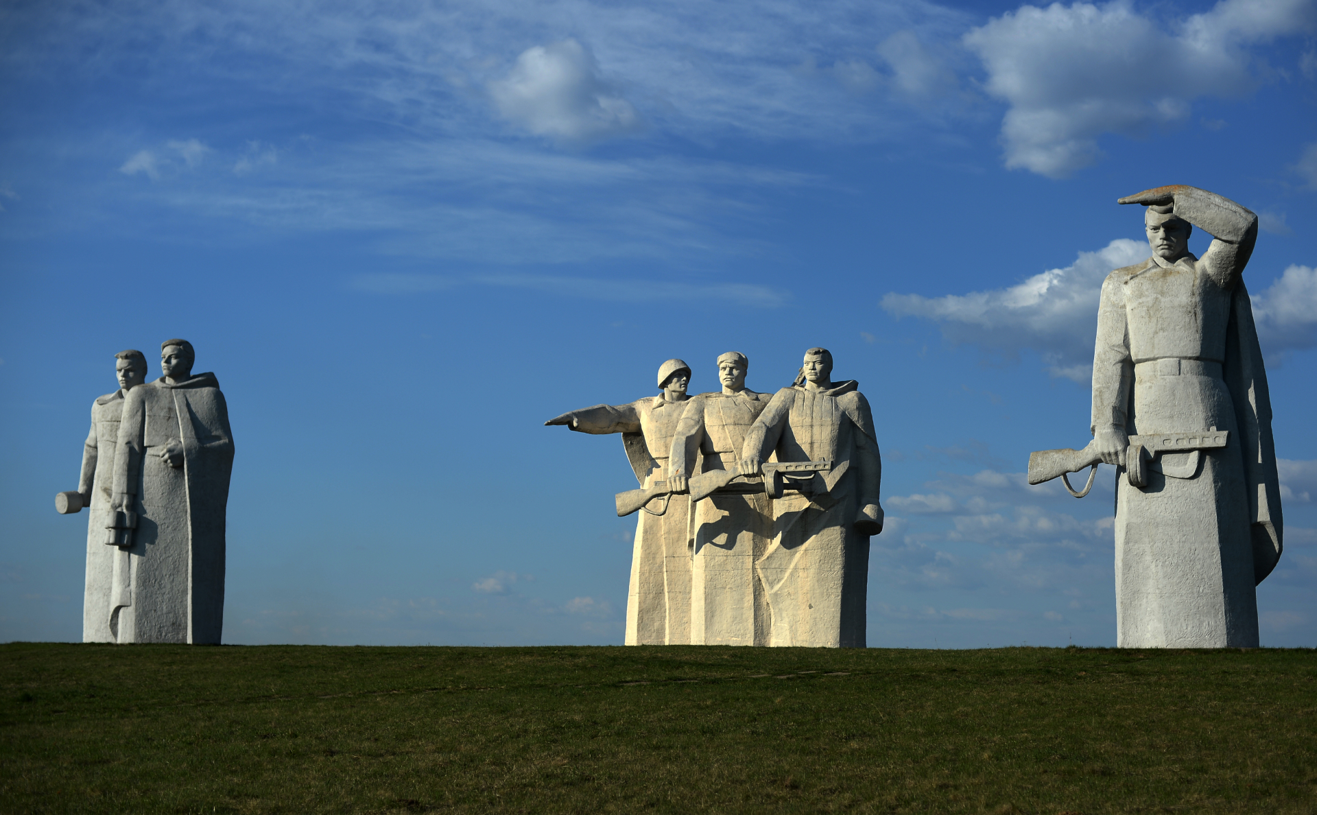 Мемориал памяти 28 героев-панфиловцев в Волоколамском районе