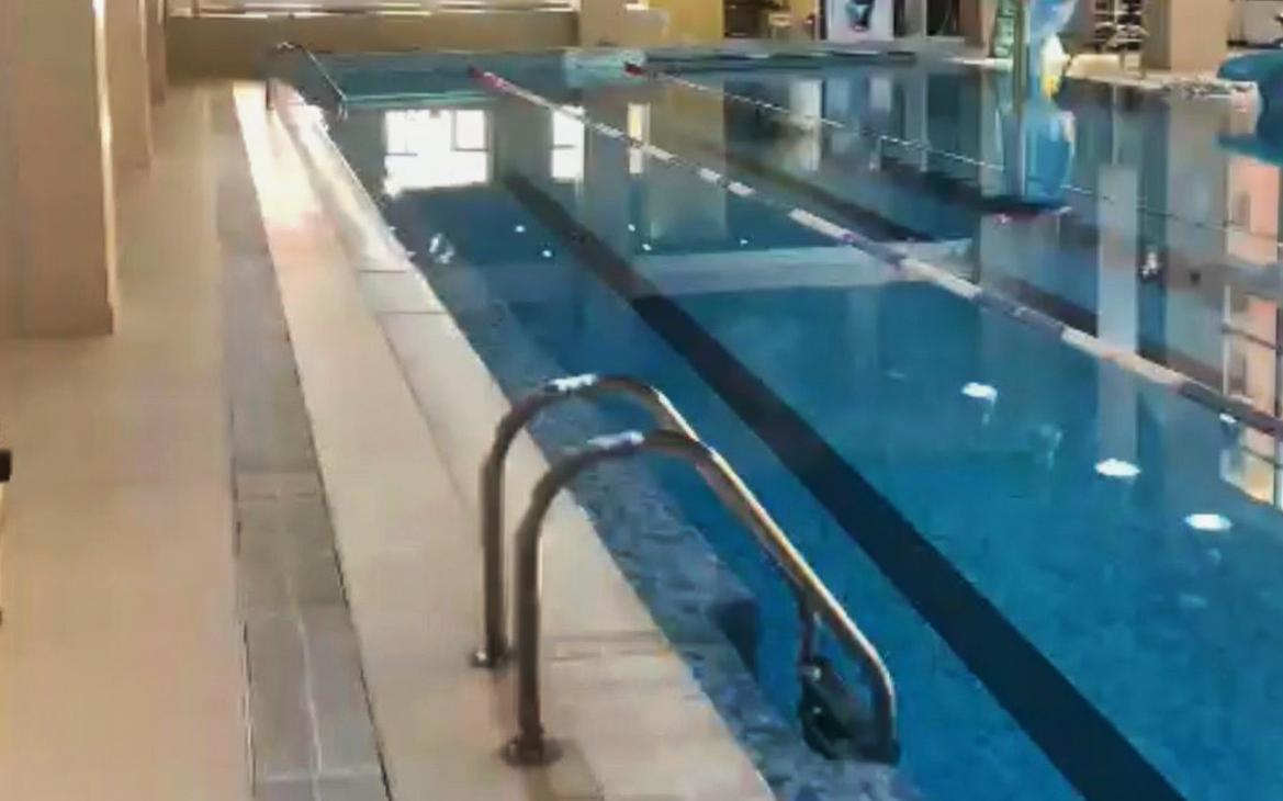 В подмосковье закроют бассейны. Подмосковье, amaks «новая истра». Лежаки для бассейна. Водная горка вднх. Закрытие бассейна.