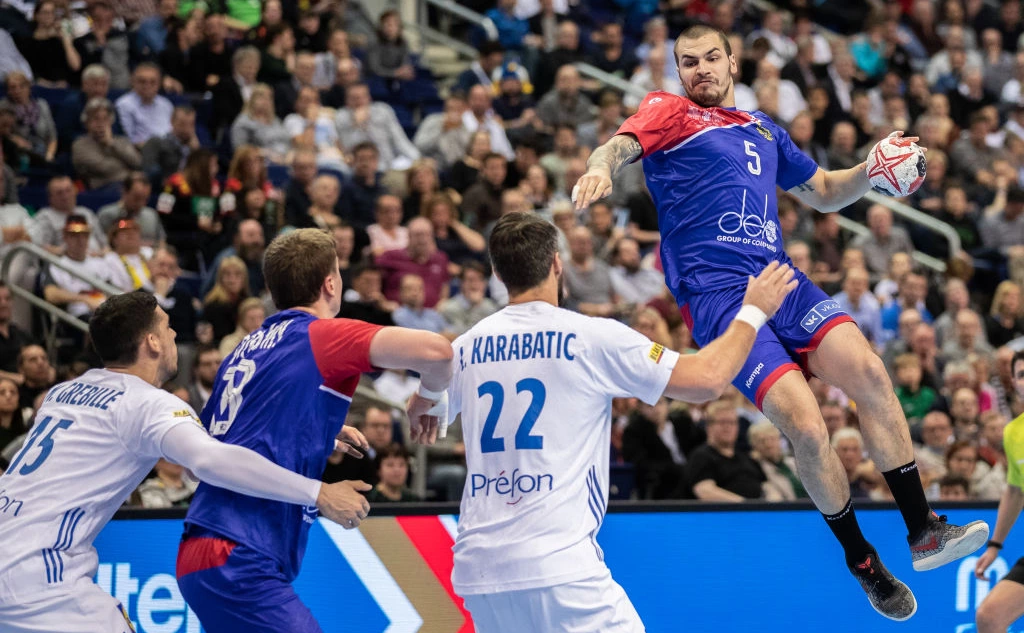 Boris Streubel / Getty Images