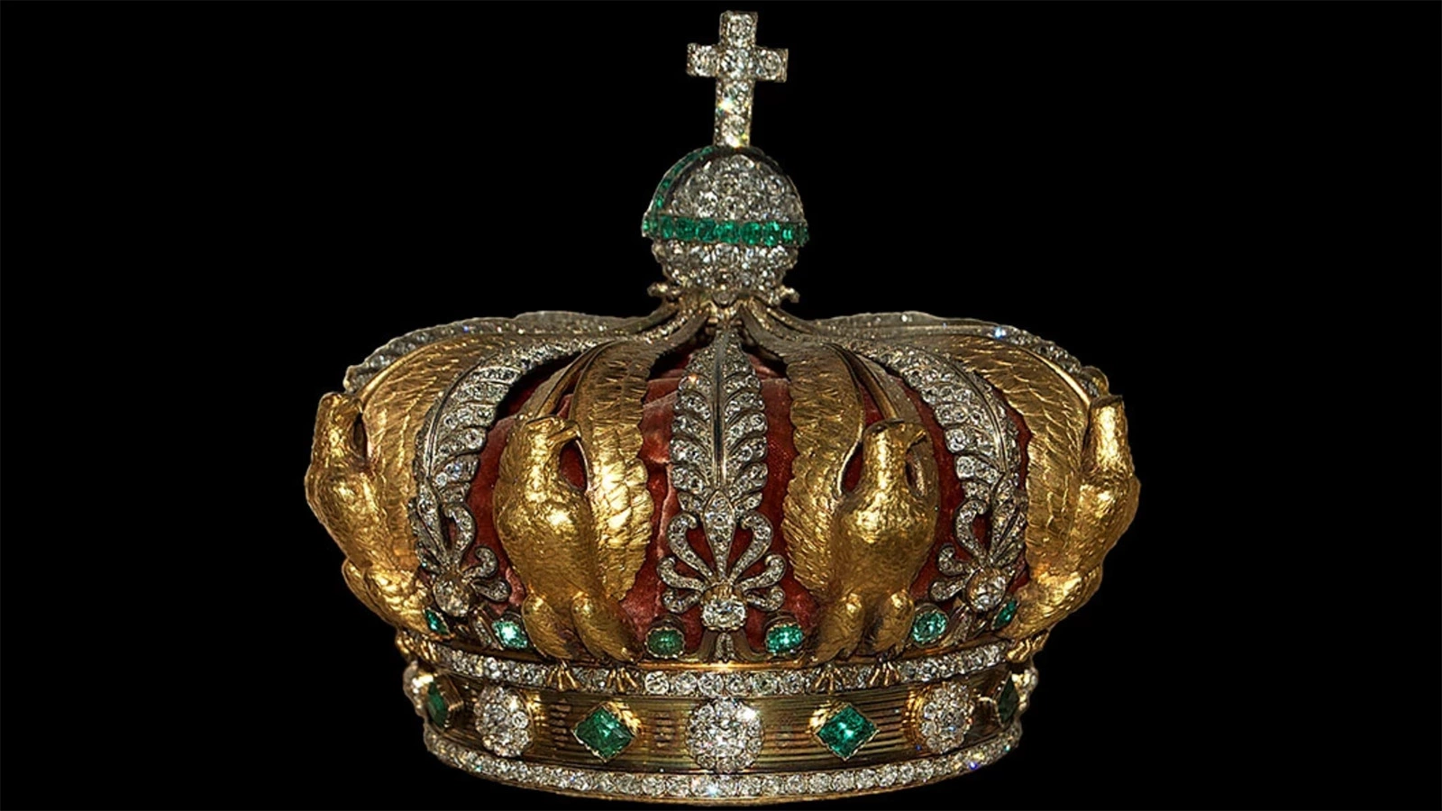 Корона императрицы Франции, супруги императора Наполеона III Евгении, которую украли из Лувра 19 октября 2025 года