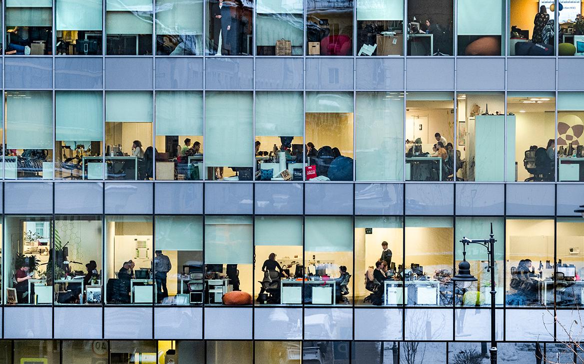 Минэк и Минтруд предложили увеличить лимит сверхурочной работы вдвое