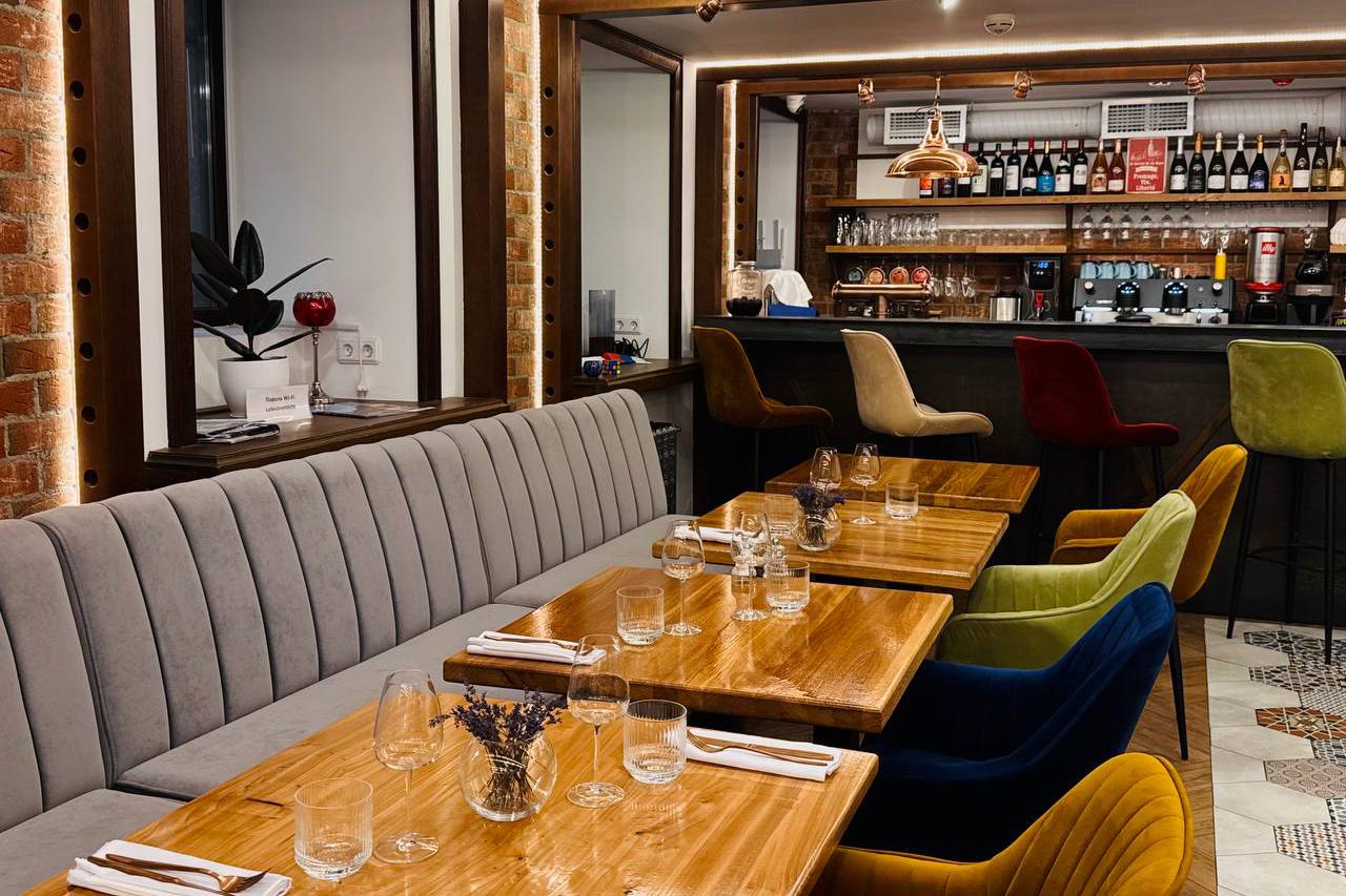 Интерьер ресторана «Ле бистро де ла ферм»