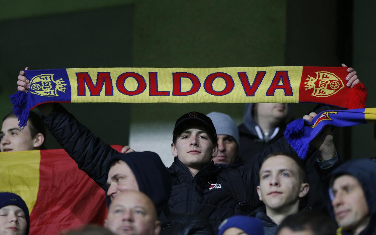 Молдавский футбольный клуб оштрафовали за антироссийские баннеры