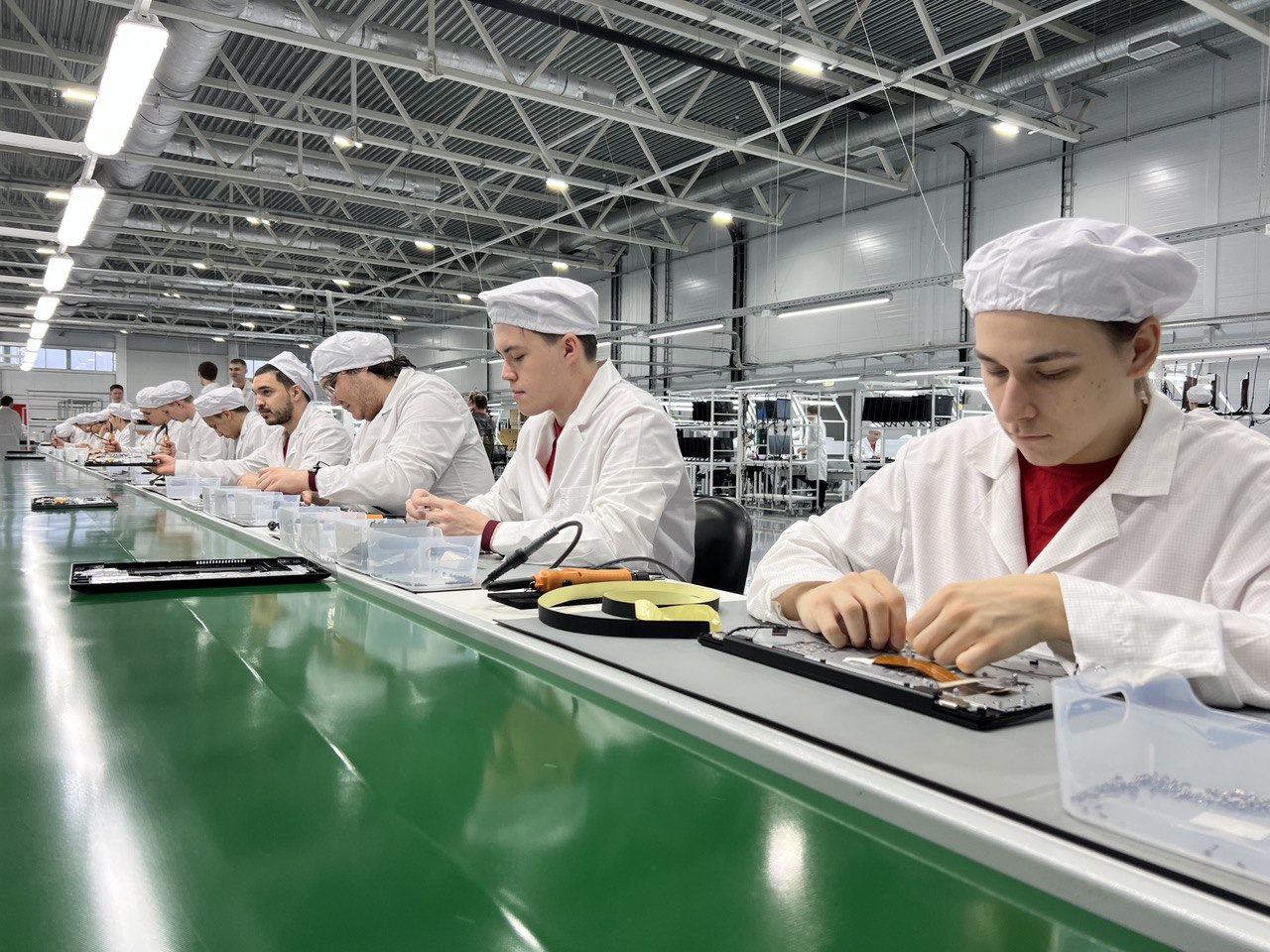 В Татарстане открылся завод по производству материнских плат