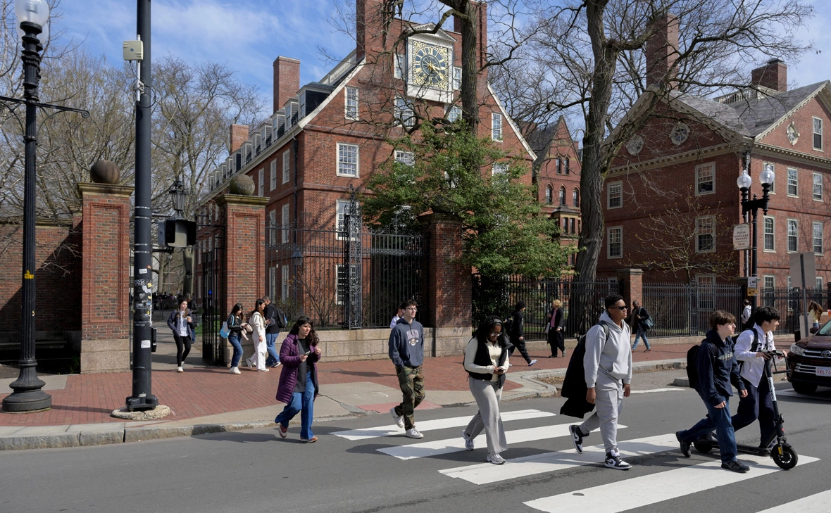 Faith Ninivaggi / Reuters